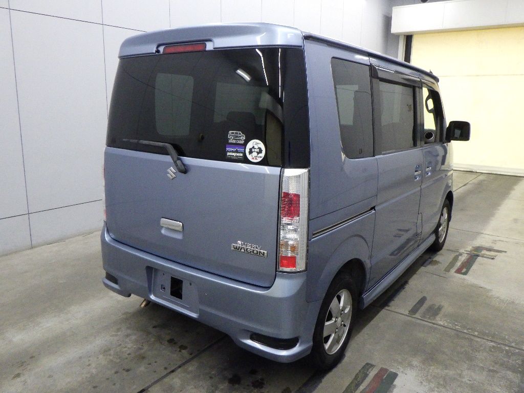 2013 Suzuki エブリィ ワゴン 4WD PZターボ auction photo 2