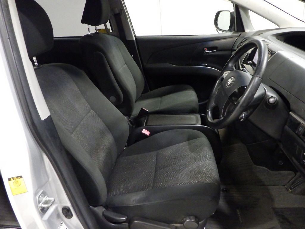 2013 Toyota Estima アエラス 8人 auction photo 6