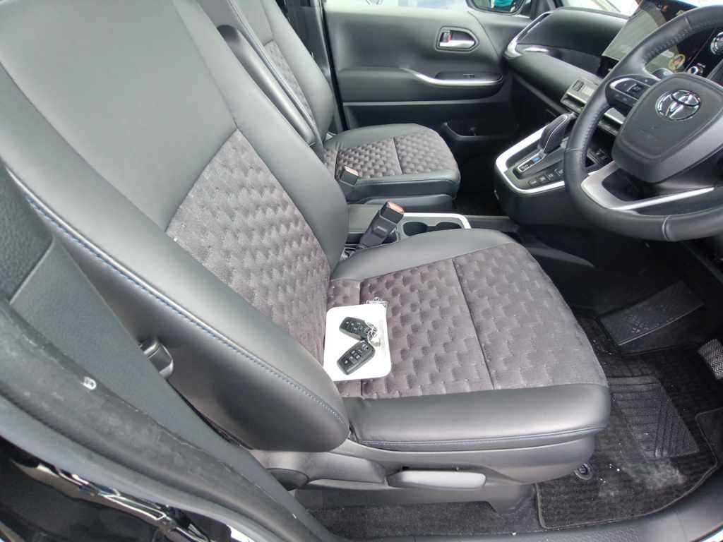 2023 Toyota Voxy ハイブリッドS-Z auction photo 10