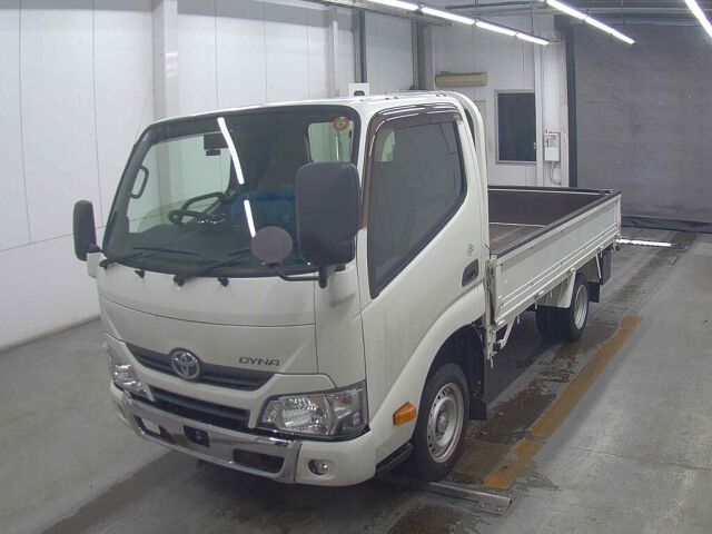 2019 Toyota Dyna auction photo 4