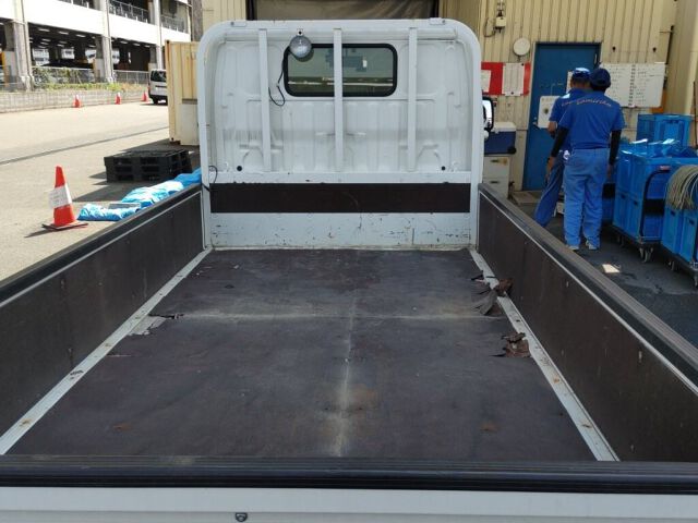 2019 Toyota Dyna auction photo 6