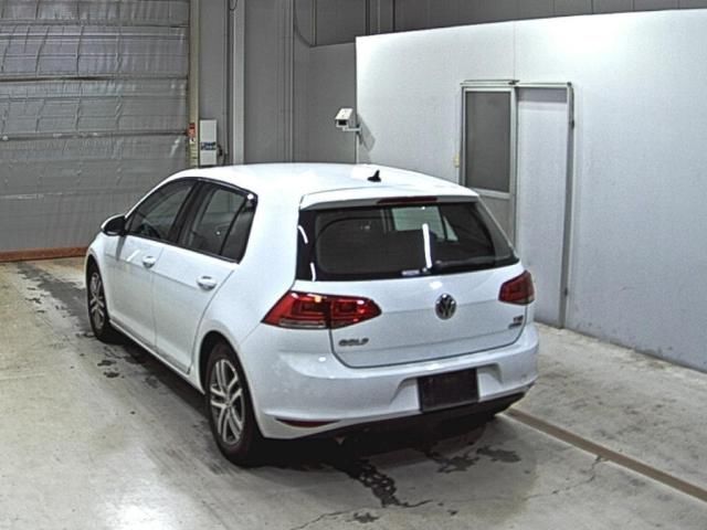 2016 Volkswagen ゴルフ TSIハイラインブルーモーションテクノロジー auction photo 2