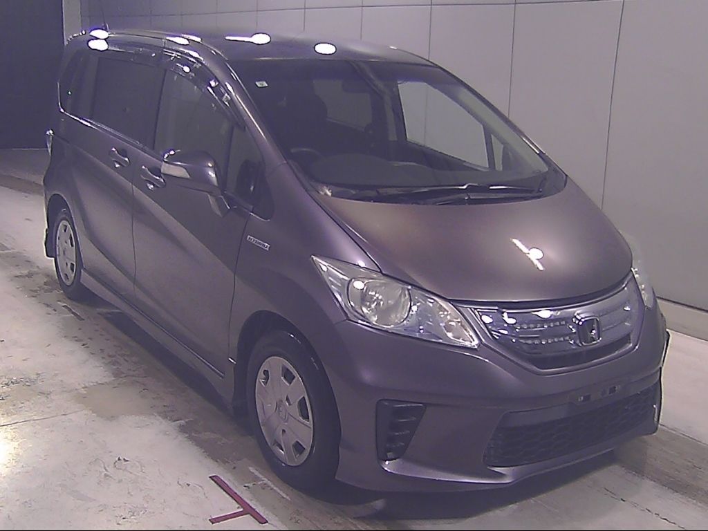 2013 Honda Freed 6 Japan auction vehicle