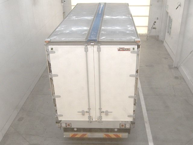 2015 Isuzu Forward Wing auction photo 3