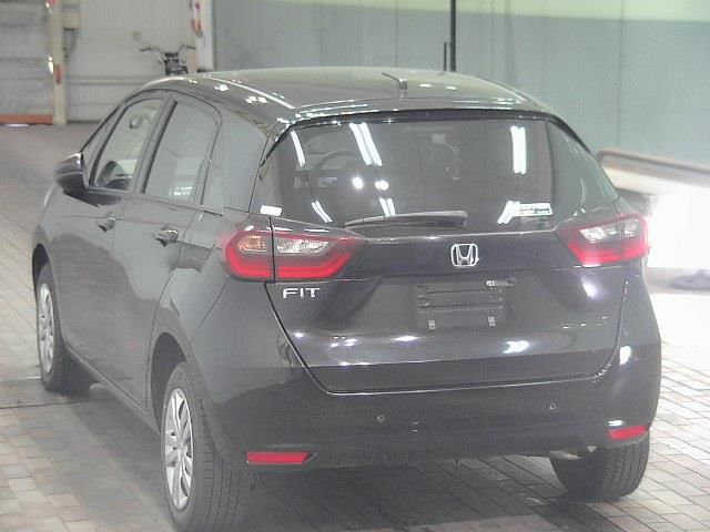 2022 Honda Fit 4WD Basic auction photo 2