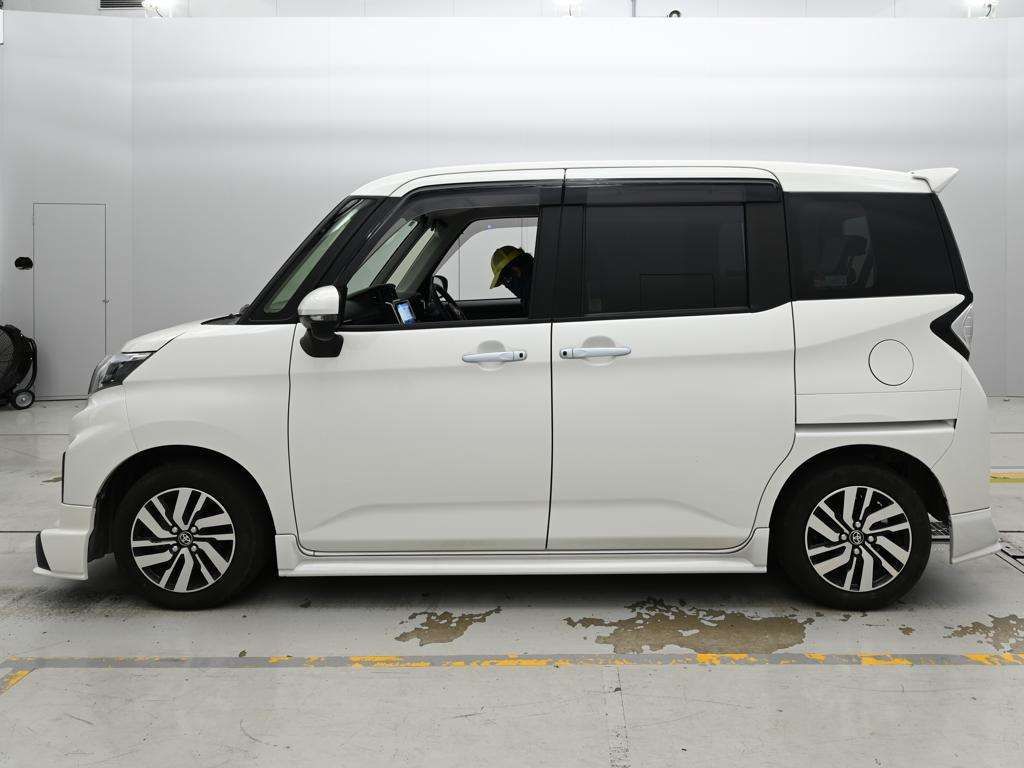 2023 Toyota Roomy カスタムG 4WD auction photo 4