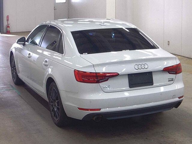 2017 Audi A4 2.0TFSIクワトロ 4WD auction photo 2