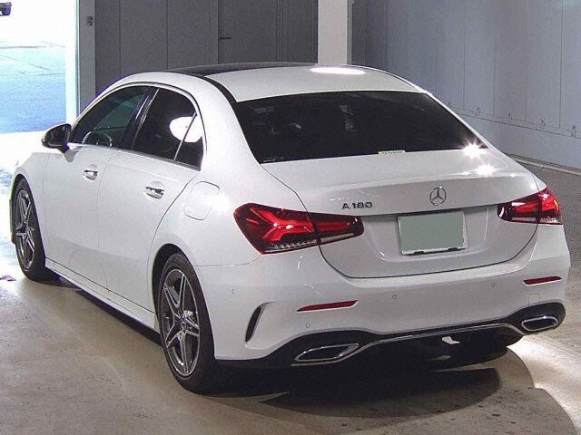 2021 Mercedes-Benz A-Class A180 Star Sedan AMG auction photo 2