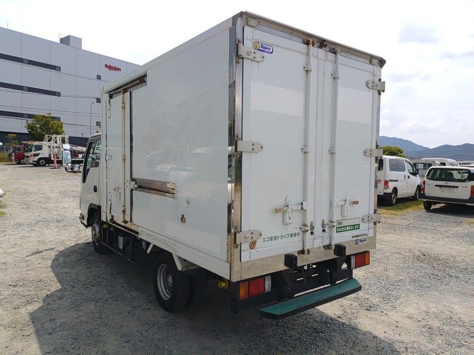 2017 Isuzu Elf auction photo 6