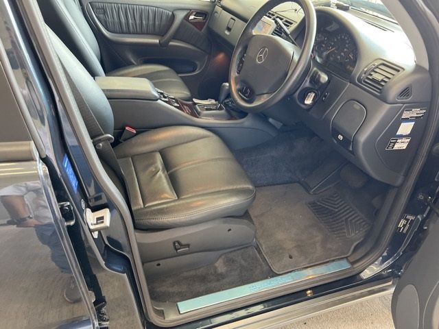 2001 Mercedes-Benz 4WD ML270 CDI auction photo 4