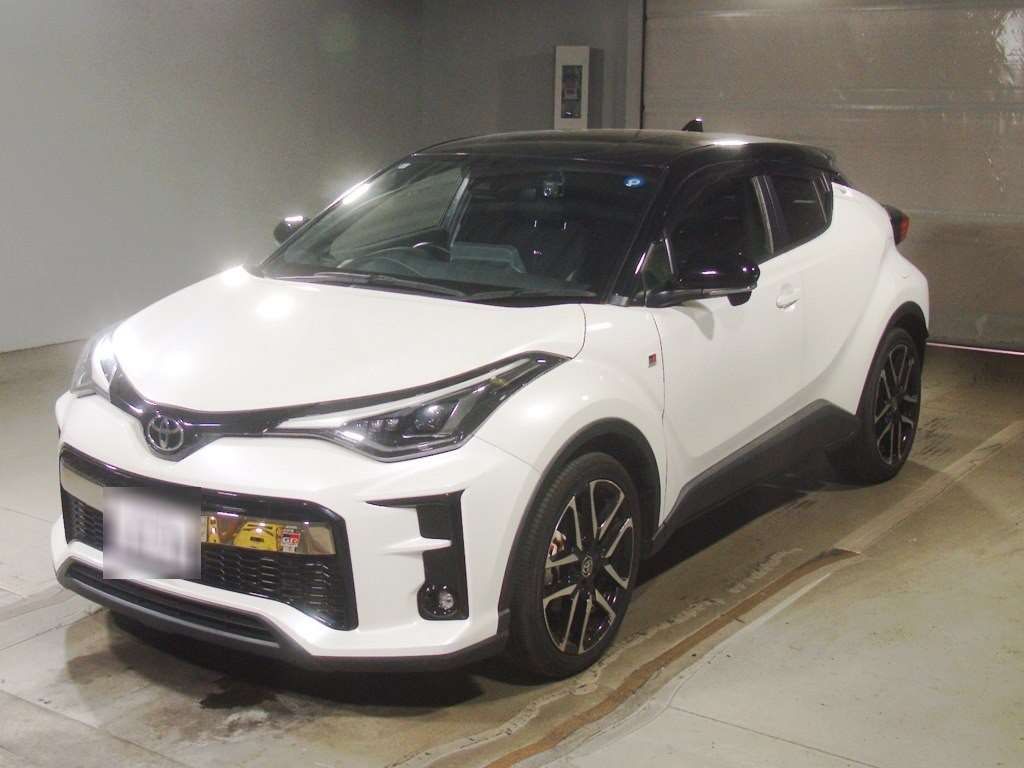 Japan Auction Vehicles 4 2021 Toyota C-HR S-T GRスポーツ auction photo