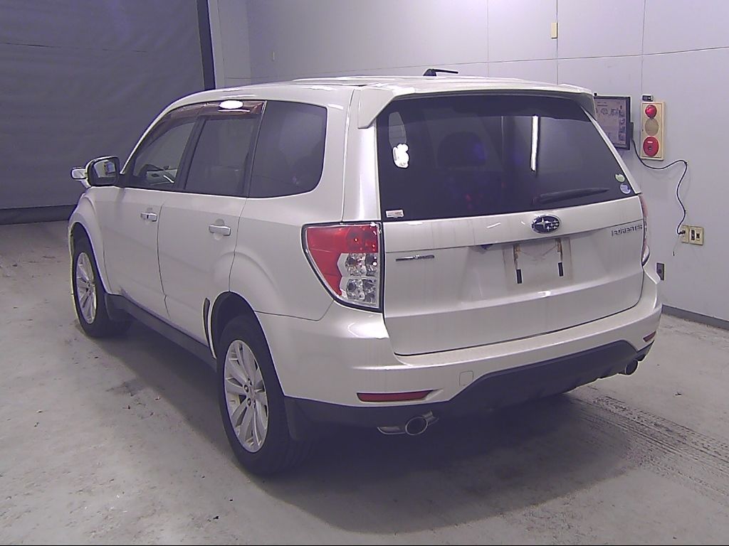 2011 Subaru Forester 2.0XS auction photo 5