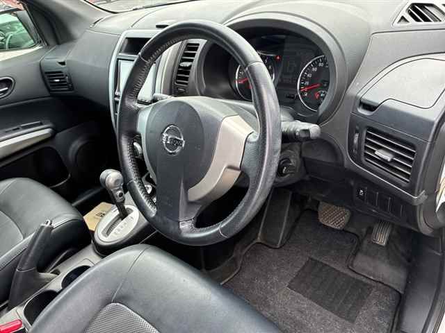 2011 Nissan X-Trail 20X auction photo 3
