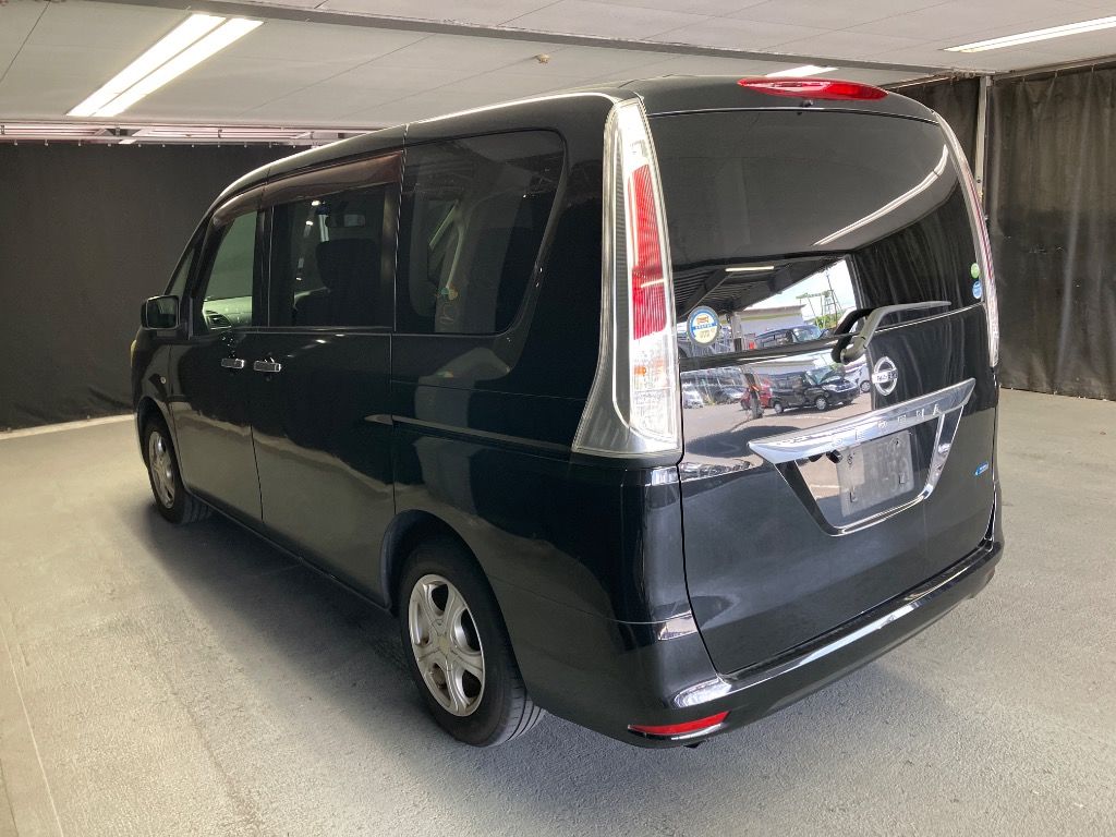 2011 Nissan Serena 20X auction photo 2
