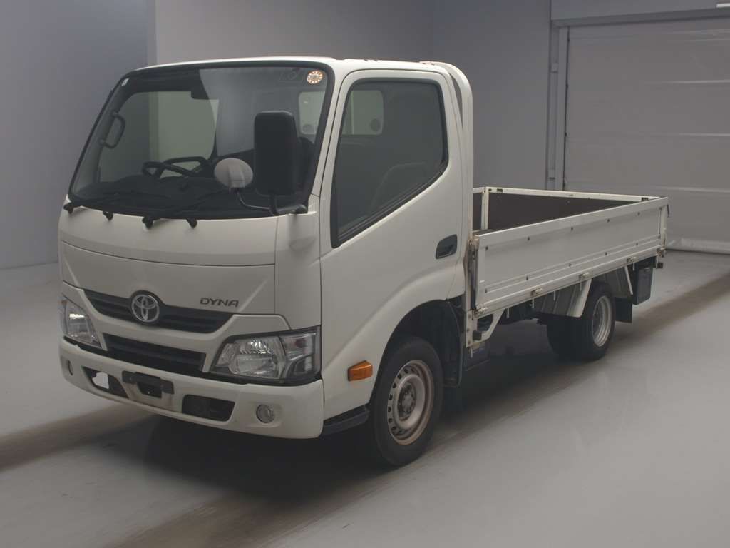 2019 Toyota Dyna Japan auction vehicle