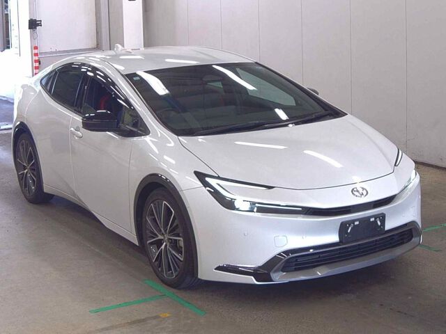 Japan Auction Vehicles 8 2024 Toyota Prius Z auction photo