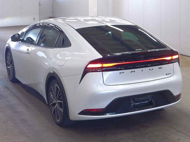 2024 Toyota Prius Z auction photo 2