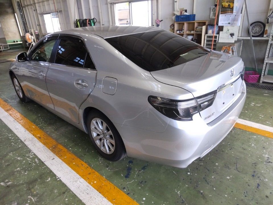 2017 Toyota Mark X auction photo 6