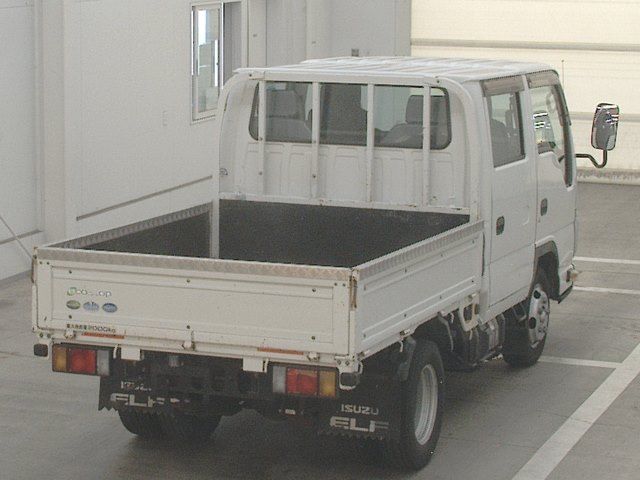 2017 Isuzu Elf Double cab auction photo 2