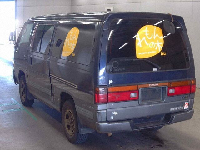 1999 Isuzu ファーゴバン 4WD auction photo 2