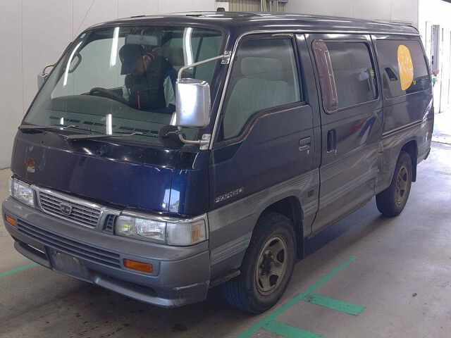 1999 Isuzu ファーゴバン 4WD auction photo 4