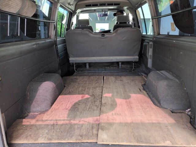1999 Isuzu ファーゴバン 4WD auction photo 6
