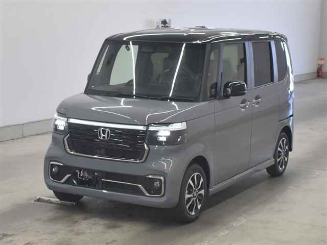 2026 Honda N_BOXカスタム Two-tone coordinated style auction photo 4