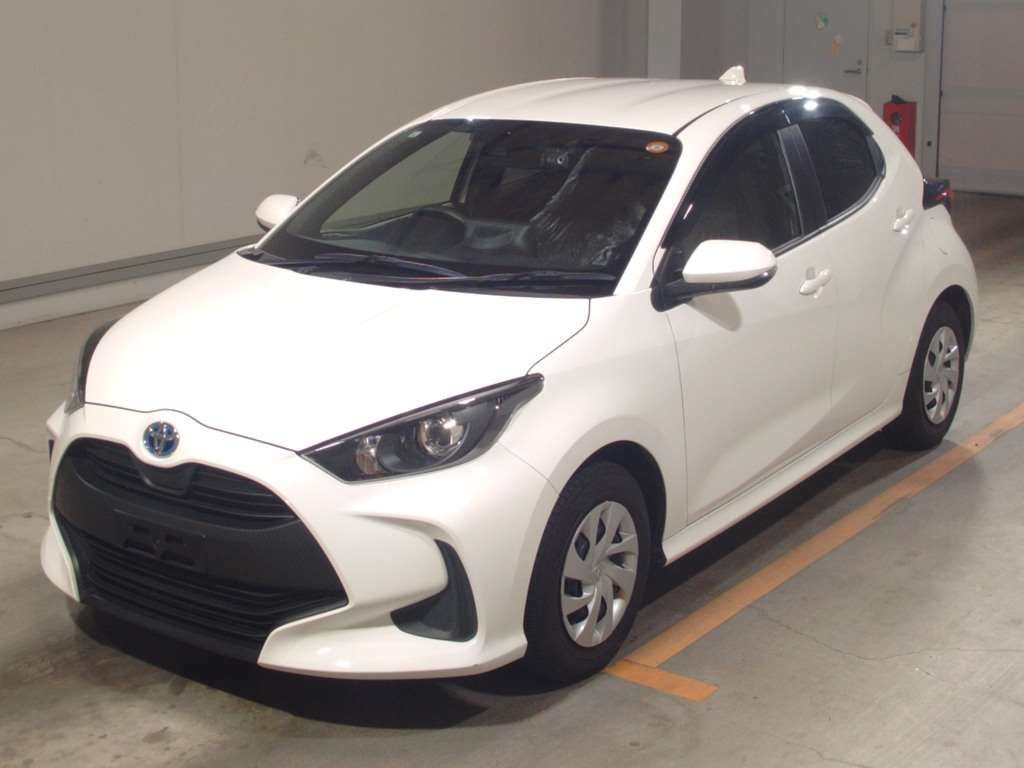 2021 Toyota Yaris ハイブリッドX Japan auction vehicle