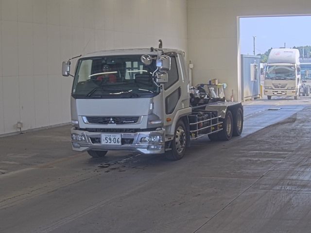 2018 Mitsubishi Fuso Fighter Container-only Japan auction vehicle