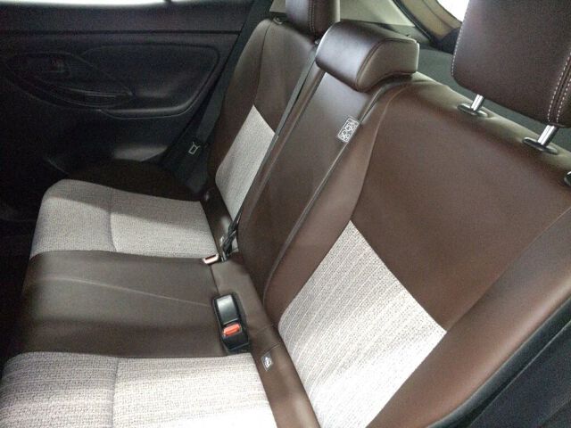 2021 Toyota Yaris Cross Z auction photo 6