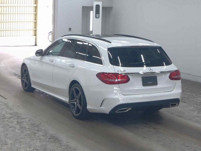 2017 Mercedes-Benz C-Class Station Wagon C180 Laureus ED auction photo 2