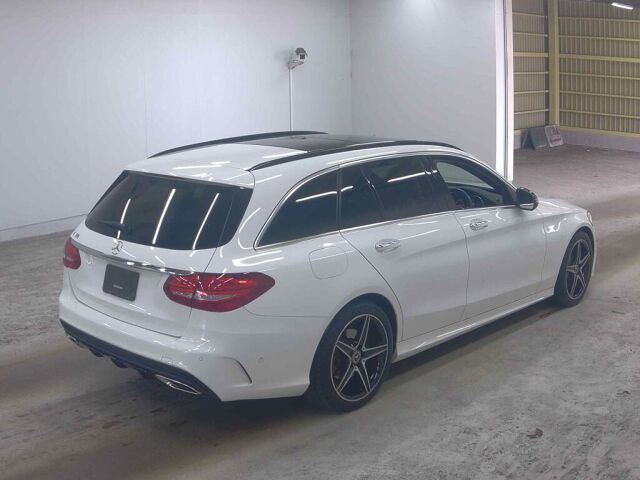 2017 Mercedes-Benz C-Class Station Wagon C180 Laureus ED auction photo 5