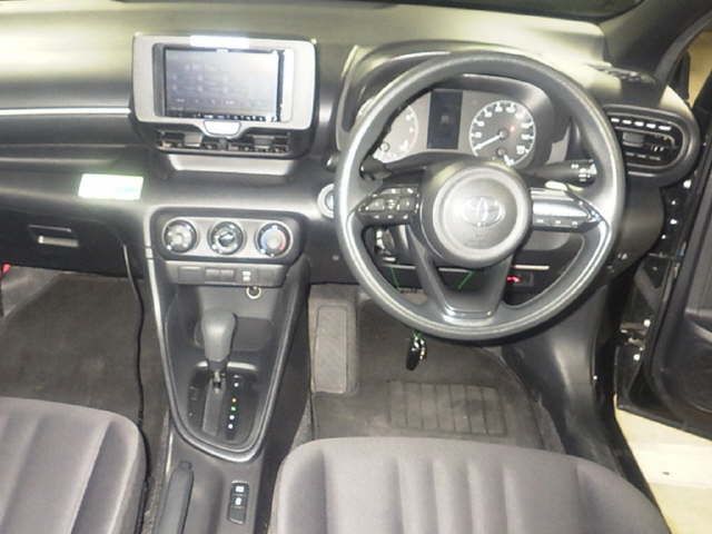 2024 Toyota Yaris X auction photo 3