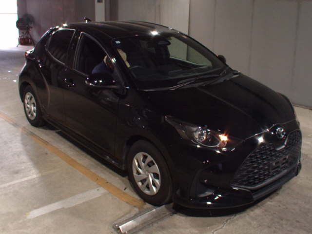 2024 Toyota Yaris X Japan auction vehicle
