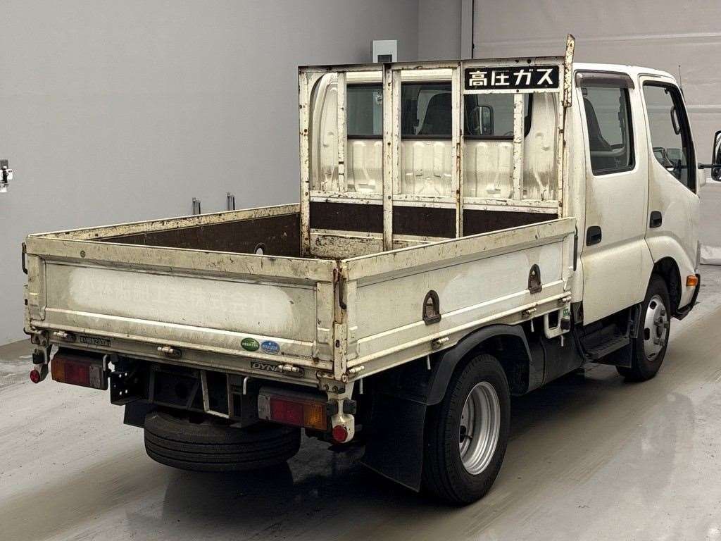2016 Toyota Dyna Wキャブ テイショウ auction photo 2