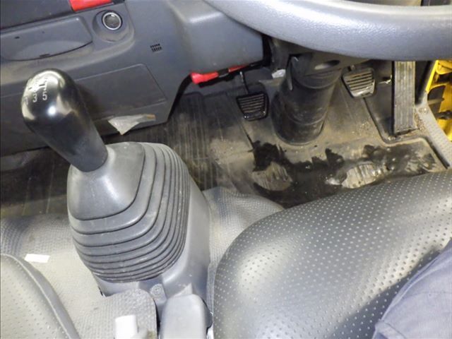 2015 Isuzu Elf dump auction photo 7