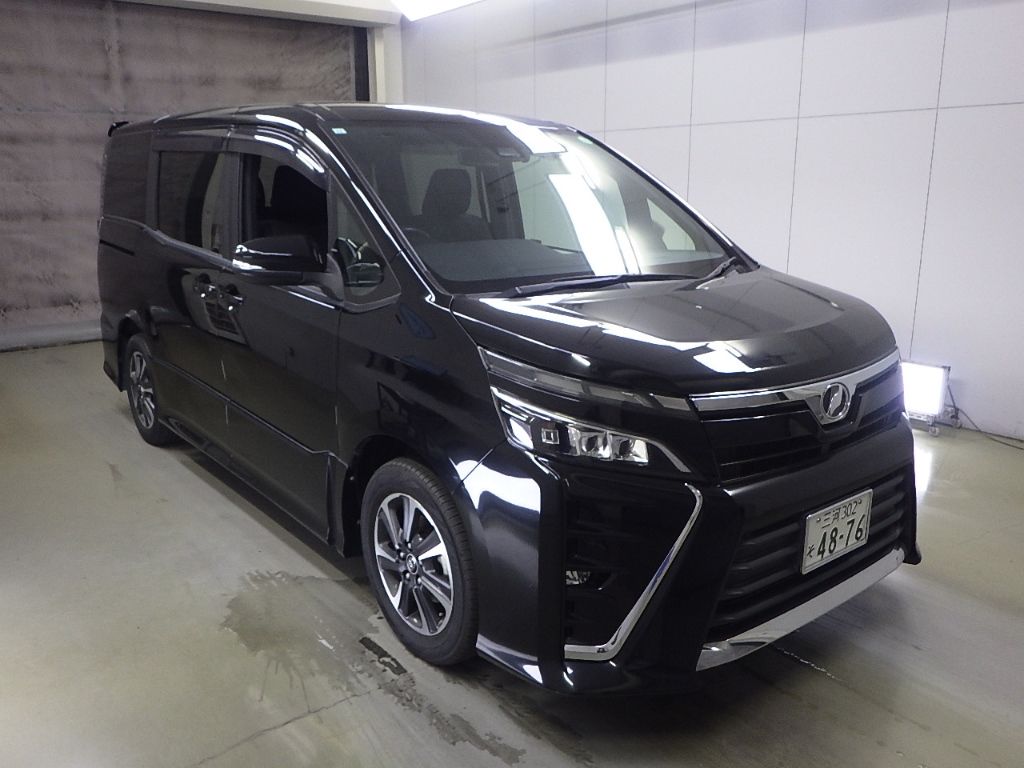 2017 Toyota Voxy ZS 7人 Japan auction vehicle