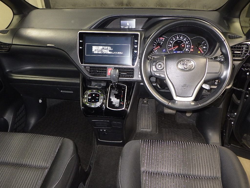 2017 Toyota Voxy ZS 7人 auction photo 3