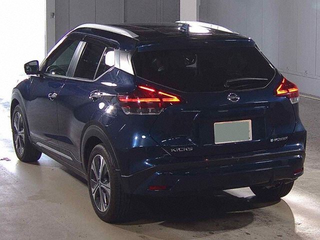 2022 Nissan Kicks X auction photo 2