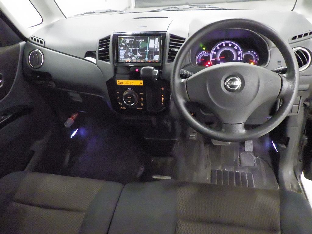 2010 Nissan Roox ハイウェイスターアーバンセレクション auction photo 3