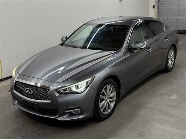 2014 Nissan Skyline 200GT-tタイプP auction photo 4