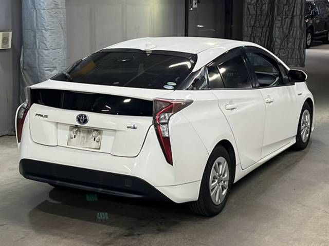 2016 Toyota Prius * auction photo 5