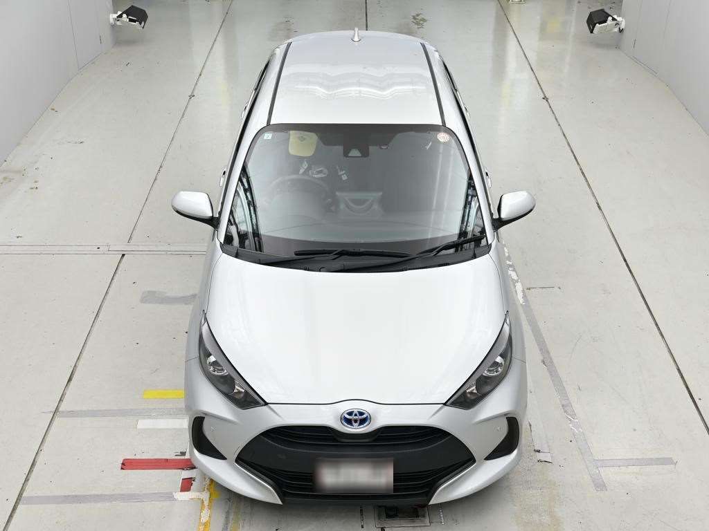 2021 Toyota Yaris ハイブリッドX auction photo 7
