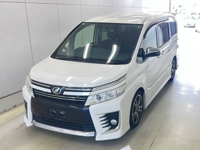 2016 Toyota Voxy ZS 煌 Japan auction vehicle