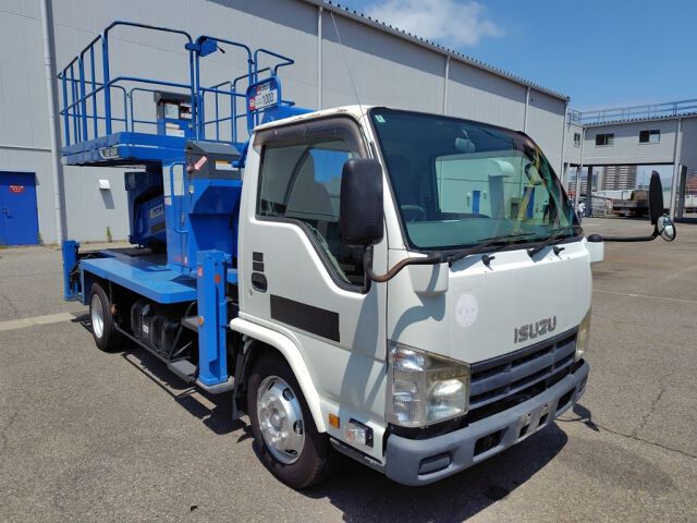 Japan Auction Vehicles 8 2010 Isuzu Elf コウショサギョウ auction photo