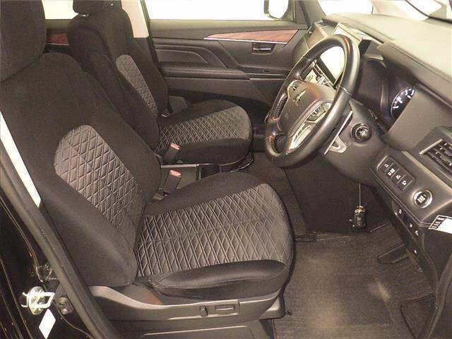 2020 Mitsubishi Delica D:5 4WD G Power Package D-TB 82 auction photo 5