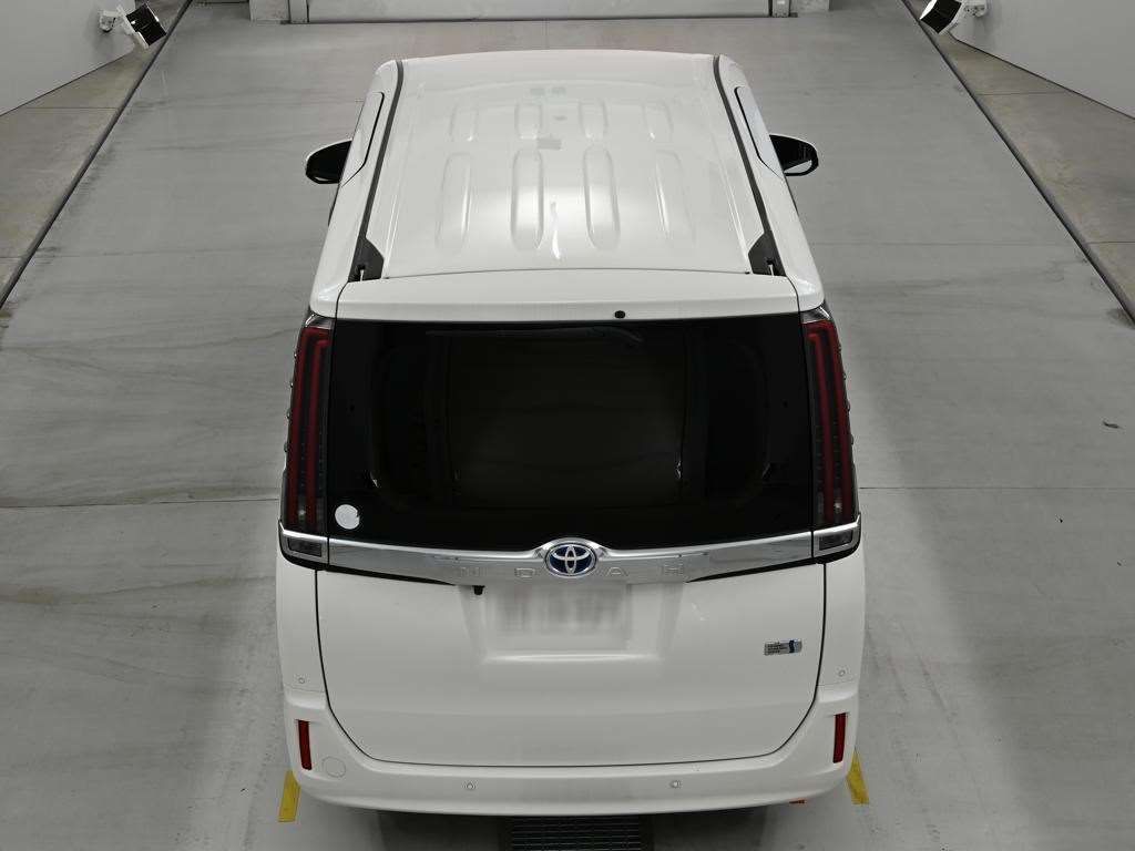 2021 Toyota Noah Hybrid X auction photo 8