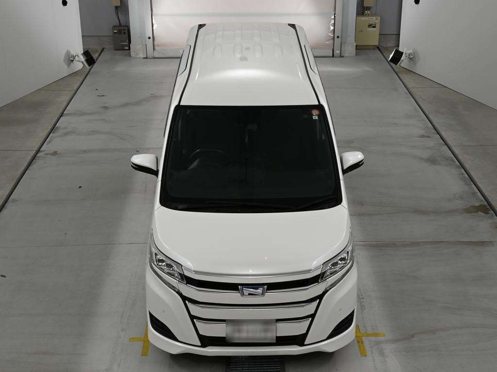 2021 Toyota Noah Hybrid X auction photo 7