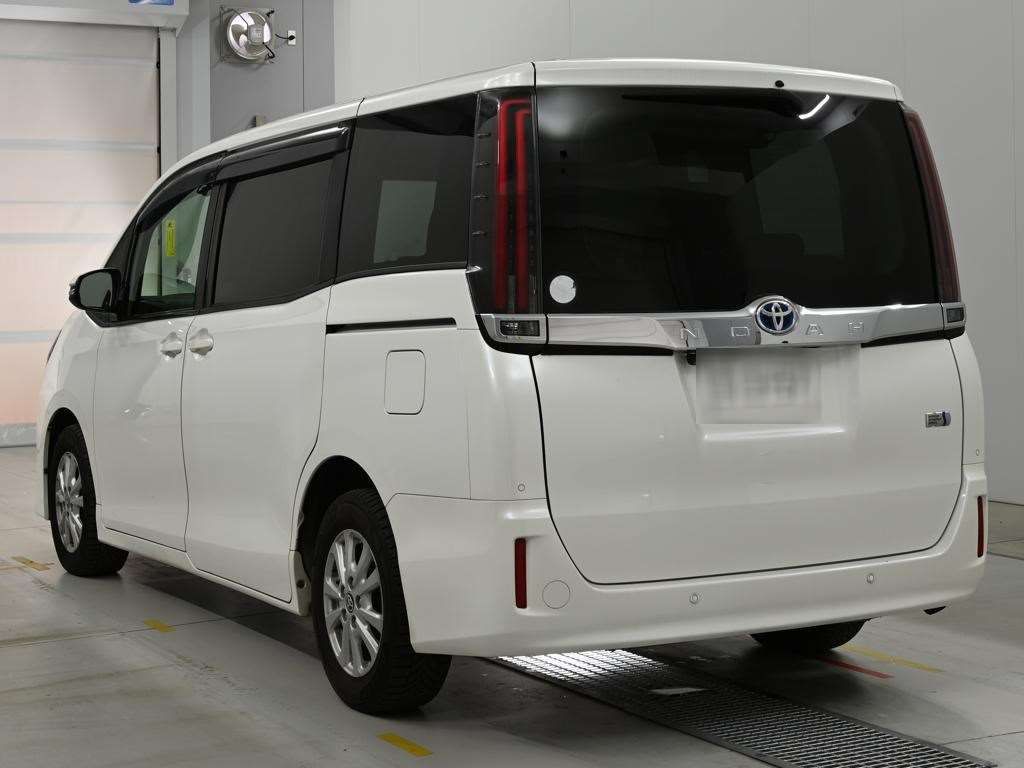 2021 Toyota Noah Hybrid X auction photo 6