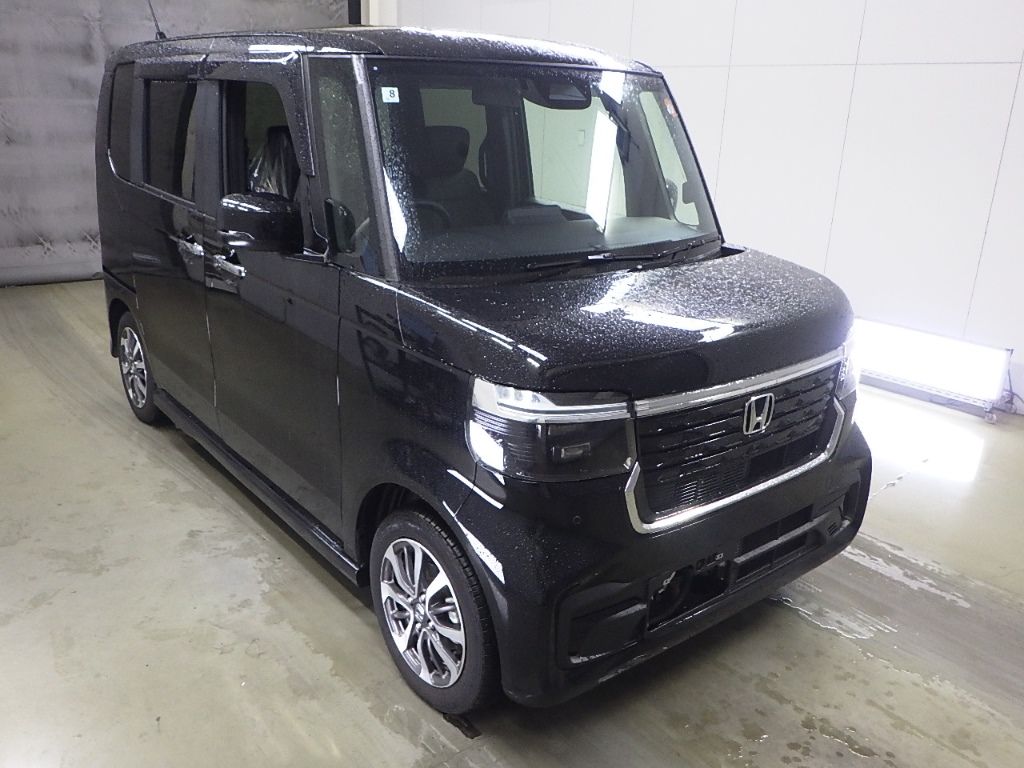 2025 Honda N-BOX Japan auction vehicle